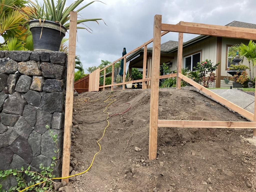 Homeowner hired a Kailua-Kona landscape company to install a fence. Hawaii Landscaping is a great option when property owners a searching for fence installation company near me.