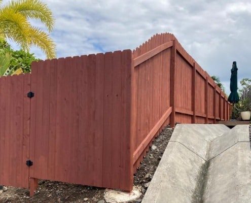 Searching for a Kailua-Kona contractor to build a fence near me. Look no further this photo shows one of our completed Hawaii fencing projects.