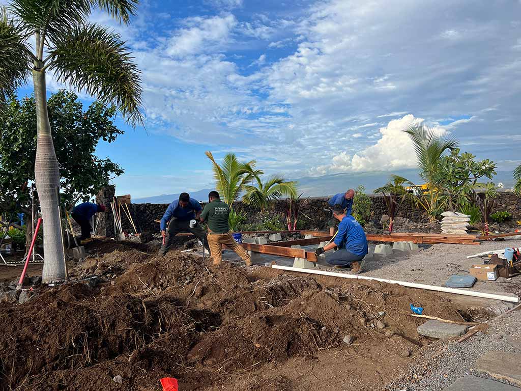 Hawaii deck builders set the joist and create a foundation.